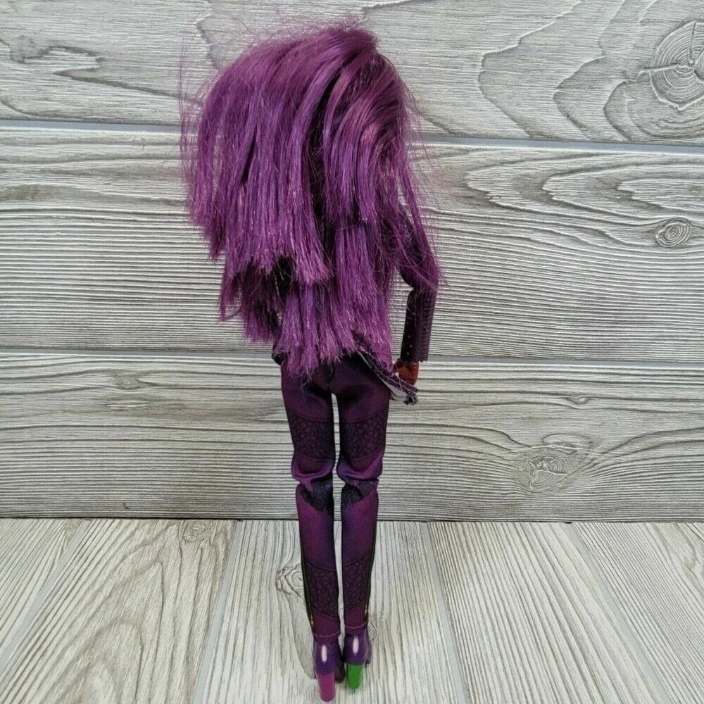 Disney Descendants Mal Doll Purple Isle of‎ the Lost Fashion Toy